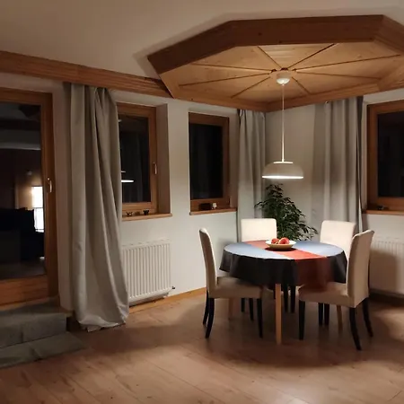 Alpendohle Apartment *