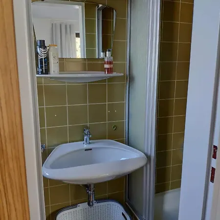 Alpendohle Apartman *